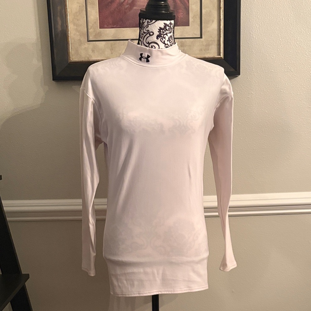 Under Armour Women's White Long Sleeve Tee